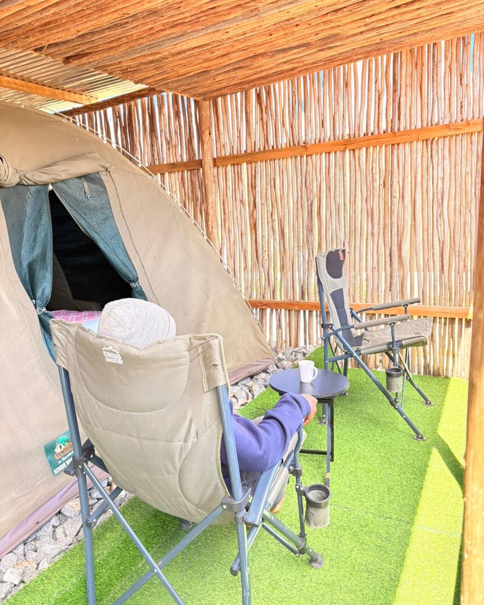 Glamping unit deck